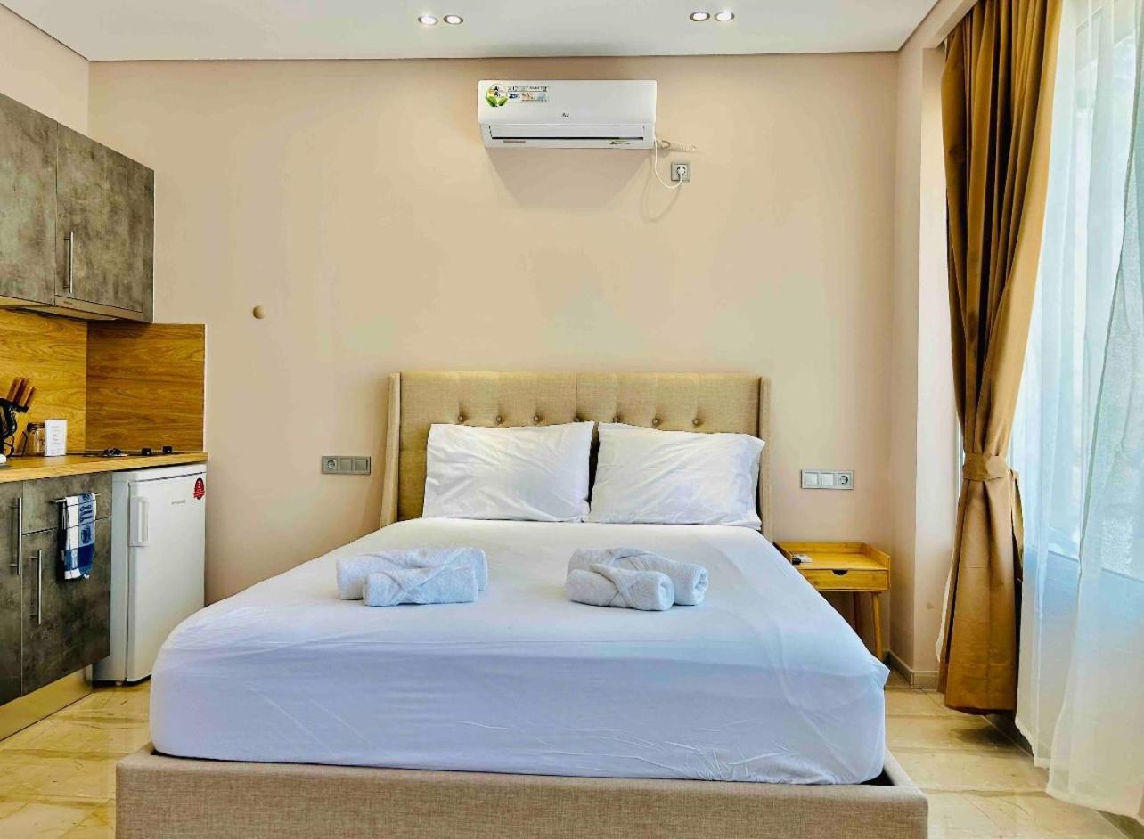 Port Twins Suites No2 Pireu Exterior foto